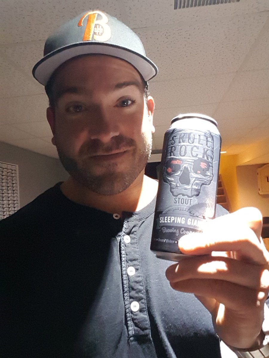 toeser16's tweet photo. Happy to see these in Winnipeg! @TapandRail @sleepgiantbrew https://t.co/VkgwiMXTh0