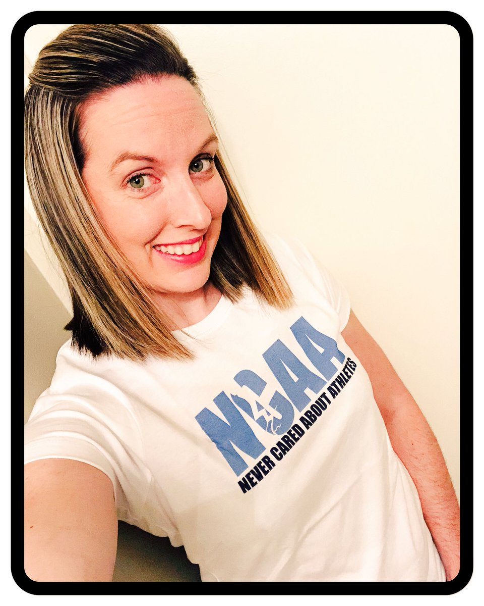 MattiB84's tweet photo. So hyped with my new gear from @teesmeplees 😍😍😍 #supportem #nevercaredaboutathletes #Ls #alwaysreppin https://t.co/jPNnZnwTjg