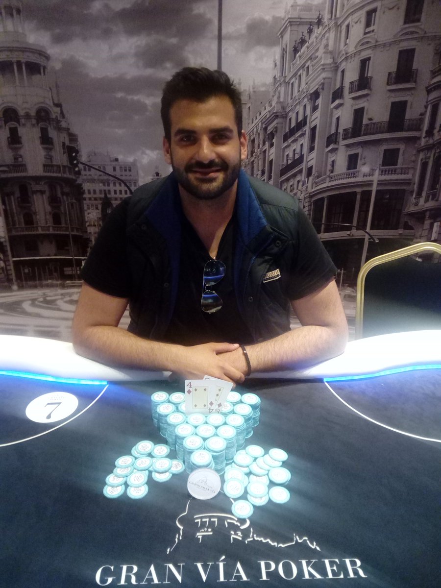 CasinoGVPoker's tweet photo. 🔸Un nuevo ganador en @casinogranvia
♠Defendera con su escudo la victoria en el festival de reinaguración de
@casinoaranjuez
🔸Seguimos con el #TexasH en
@casinogranvia https://t.co/DHKSFlCcWK