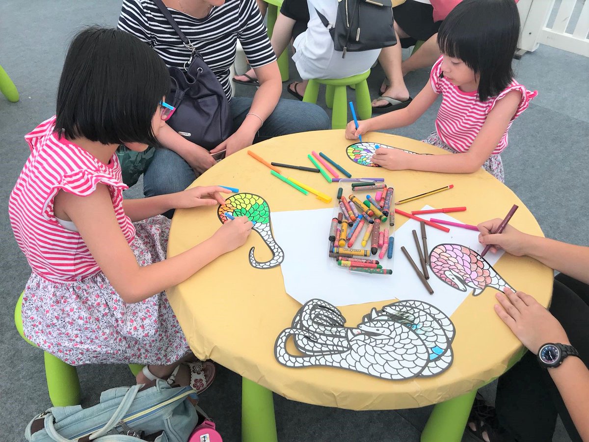 nparksbuzz's tweet photo. Visit the Festival of Biodiversity today! Learn about how the community is working to conserve our biodiversity, and how you too can contribute. Visit the various booths and workshops and pick up one of the adorable animal crowns along the way! https://t.co/DWebvEitWH https://t.co/G18sWjipgQ