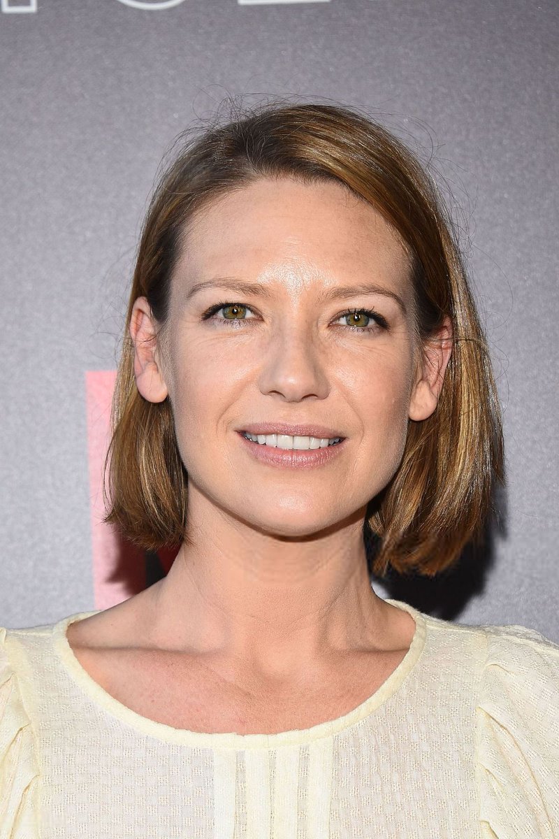 AnnaTorvNet's tweet photo. Photos: Anna Torv attends Netflix’s ‘Mindhunter’ FYC Event https://t.co/5om6hwTYqh https://t.co/rx15gInDQT