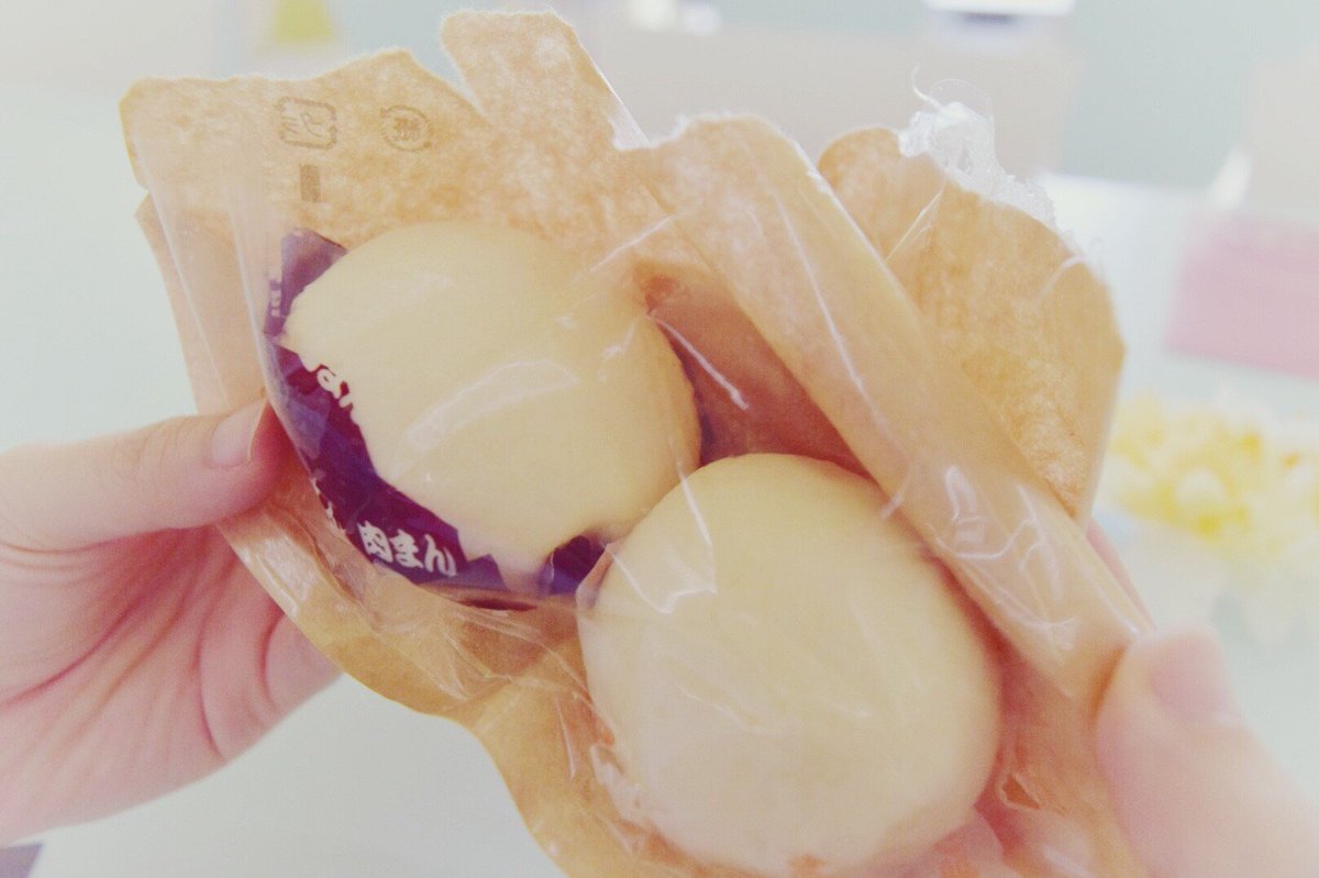 KimitodoT's tweet photo. コラボカフェも本日が最終日です。
チケット販売は13:00より　人間館１Fラウンジ特設ブース
商品は、13:30より　ドリンクは「ブレスクアド」フード・デザートは「学生食堂」にてそれぞれご提供です。最終日なので「君に届け展in京都」を味わって下さいね～(^_^)/
＃君に届け展　＃別冊マーガレット https://t.co/l10S7MUSRm
