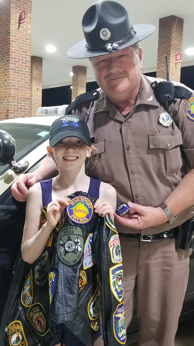 TheCopRockGirl's tweet photo. Congratulations Trooper!!!! For being the 500th Leo to receive a cop rock.
#500 #FHP #Police #copsrock #webacktheblue #cops #PoliceFamily #policenews #k9soflivepd #K9Shep #policelivesmatter https://t.co/2wSjDyBF2Y