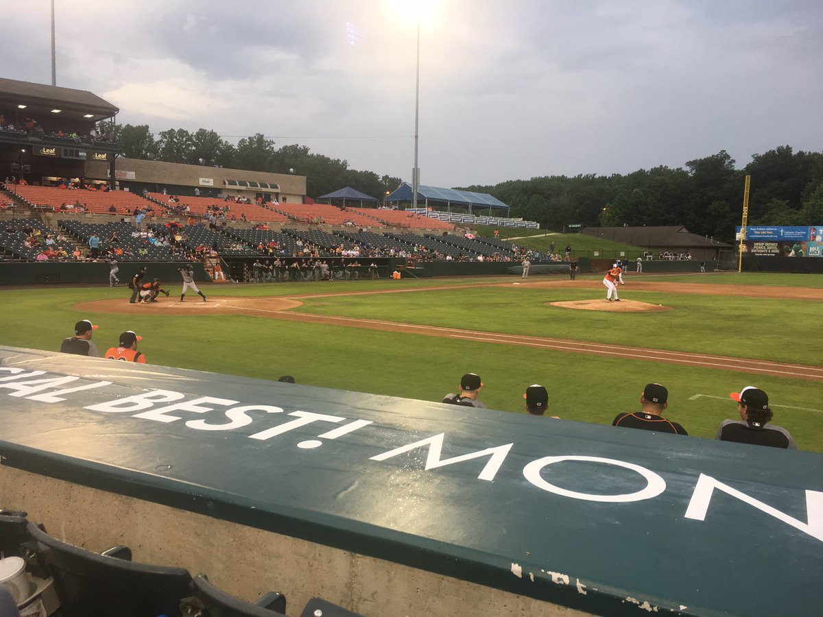 GaryRFitzgerald's tweet image. Yep, huge game in DC region tonight -- @BowieBaysox defeat Trenton Thunder 2-1. #Baysox scored 2 in the first and it holds up in intense pitcher's duel. Oh, it was Harry Potter Night, too. Huge.