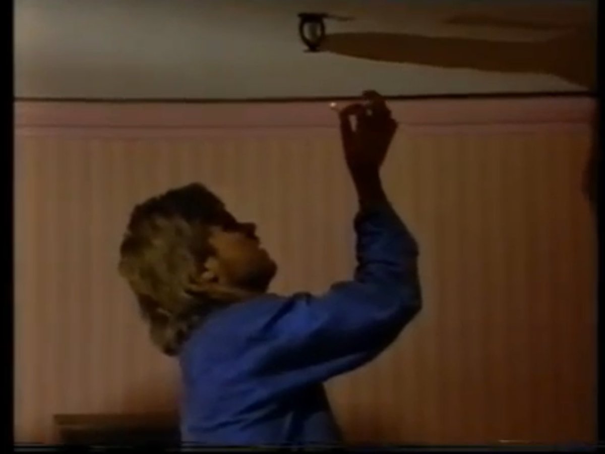 SnK4thelonghaul's tweet photo. The after Steve set the sprinkler off, things got hot and heavy, but...someone shot at their window 😱 and yet again they were interrupted ♥️🔥 #days #DaysNeedsSnK #DaysNeedsStephen #stayla #BringPatchBack @greg_meng @nbcdays @carlivatiron @Rybry7 @sheriawriter @aalarr https://t.co/zwf9jLNB2M