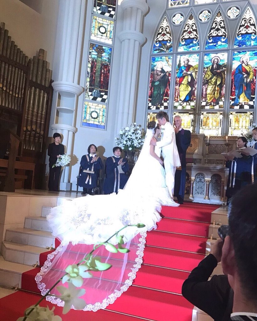 sxxxxchaaan's tweet photo. 無事結婚式終わりました💒💍
本当に出席していただいた方々に
感謝の気持ちでいっぱいです。

あっとゆうまでしたが
楽しんでいただけて良かったです💕

またゆーっくり載せていきます！ https://t.co/rLt6AEKzad
