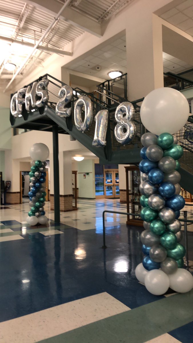 CForgeEagles's tweet photo. Senior Dinner was a success!  Congratulations to the Class of 2018. We are almost to the end! https://t.co/YJXtbEPXiI
