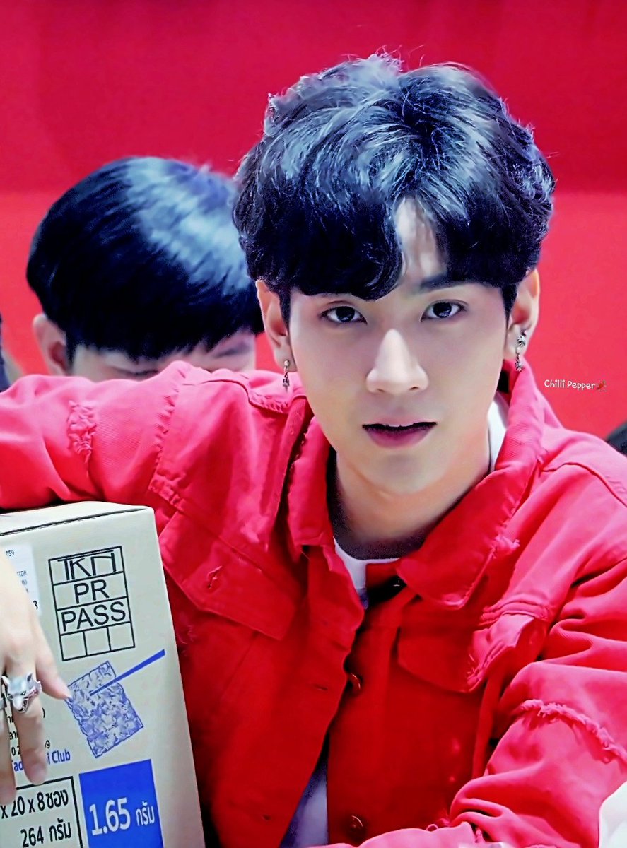 ChilliSpicyPepp's tweet photo. เซทนี้ `หล่อ`ใส`ละมุน`แบ๊ว ครบ
พิ @KiimMon คนคูลๆ .. ดีงาม 😊
#ขุณขิมมอญ #KimSBFive
#SBFive #TaokaenoiSBFIVE
#Thaifex2018 https://t.co/uTt0zn9WL0