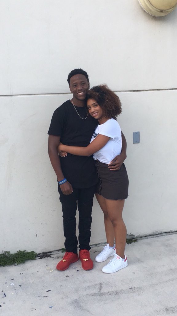 kingoflegends11's tweet photo. Feels like yesterday we had just started dating but now look at us it’s time for the next chapter baby we out 💯 https://t.co/6i4q9xBYe6