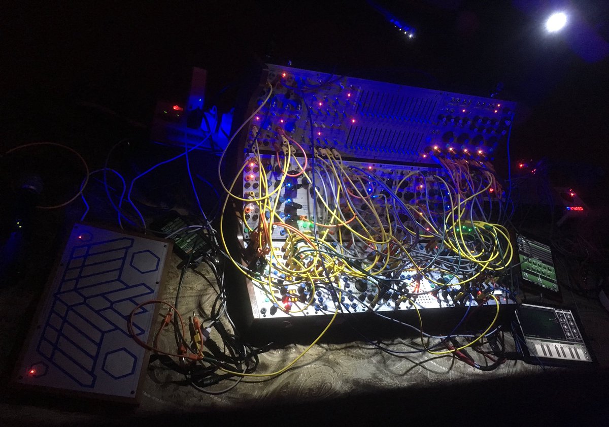 stephanomusic's tweet photo. An amazing performance, and a great honor to meet you Suzanne Ciani! Thanks!
#suzanneciani #buchla #synths #diva #brooklyn #music #inspired https://t.co/5UuBE4Oqrm