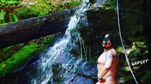 PupGadget's tweet photo. Shoot in a beautiful Grotto by Shadow Falls Campground! Photo thanks to @pupyukai #me #pupgadget #alphagadget #alphapup #alphapupgadget #vanpah #shadowfallscamp #grotto https://t.co/9nHdK3hAB0 https://t.co/AgFK59CYkc