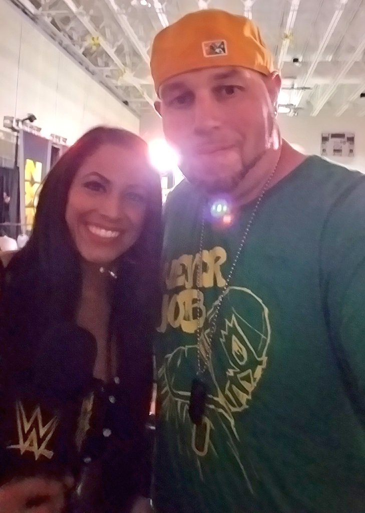 biglare54's tweet photo. Never know who might show up at #nxtftpierce. @DashaFuentesWWE so happy to see you and wish you nothing but the best in your career. Be safe on the road and see you at #SDLive in Orlando #nxtfortpierce #nxtcrew #WeAreNXT #nxtlive #bestinthebusiness https://t.co/1eCOgEjA9i