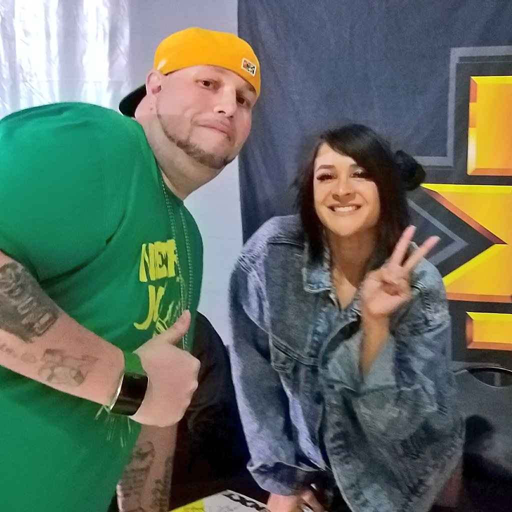 biglare54's tweet photo. @DakotaKai_WWE the future is so bright for you. I see nothing but championships ahead. I'm honored to have been able to meet you tonight. #superkicks #NXTFtPierce #NXTFortPierce #nxtcrew #WeAreNXT #nxtlive https://t.co/G9hTlLqPHS