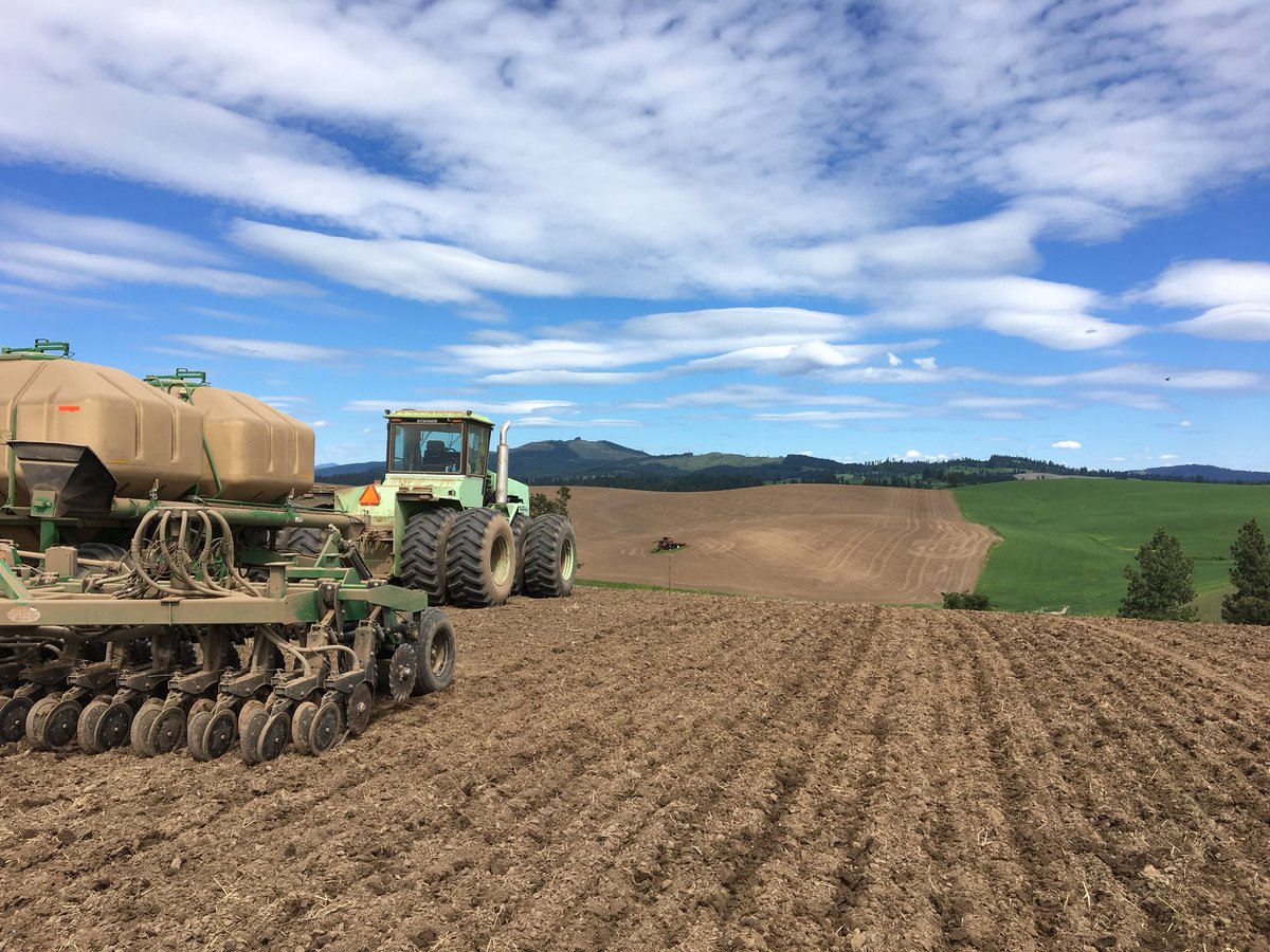 brandon_selden's tweet photo. Last pass for spring 2018 @VantagePNW @GreatPlains_Ag https://t.co/MC8GueUbfC