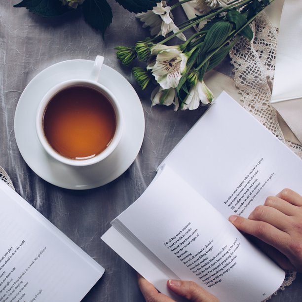 teatrunk's tweet image. Mornings were made for hot tea, books and some time away from work and stress.  Here’s to a lazy Sunday. #tea #benefitsoftea #booksandtea #teatrunk #sundayisfunday #teatime #instapost #teasofinstgram