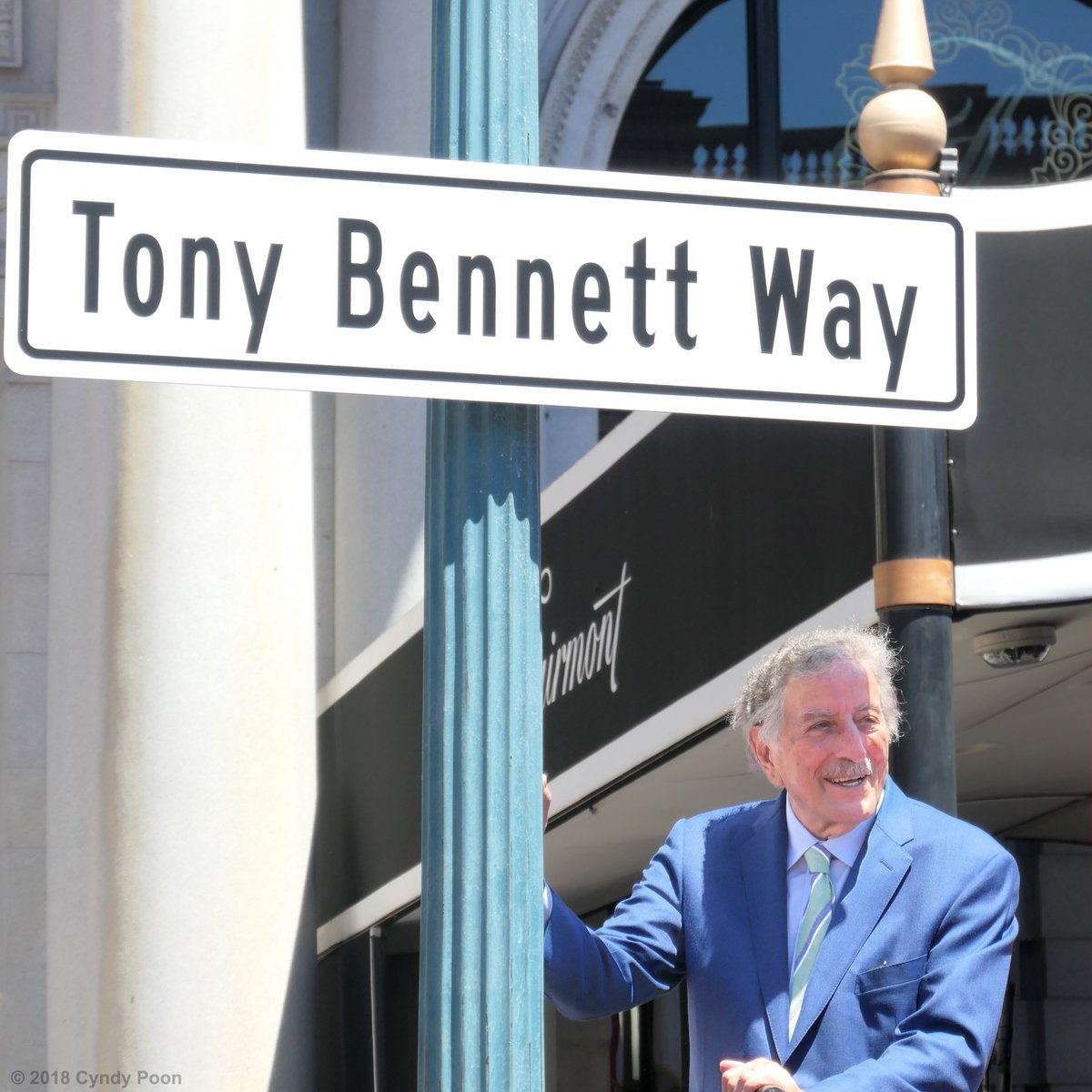 cyndypoon's tweet photo. A street in my City by the Bay has been officially named Tony Bennett Way! We climbed halfway to the stars, serenaded Tony with "I Left My ❤️ In San Francisco" &amp; made ❤️ hands (some looked like kidneys). The weather was gorgeous for this special ceremony. #TonyBennettWay https://t.co/hoRljU5QzO