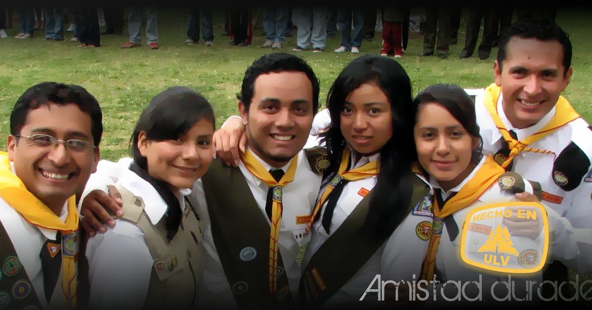 Eiser_Trinidad's tweet photo. @moisesnomeli #DelBaúlDeLosRecuerdos de derecha a izquierda: #MoyEja #RousSinTitanic #MilkM #NoSirvesPaNada #LaJefa #ElChalan #LosAñosPesan https://t.co/kEvmJXj0NA