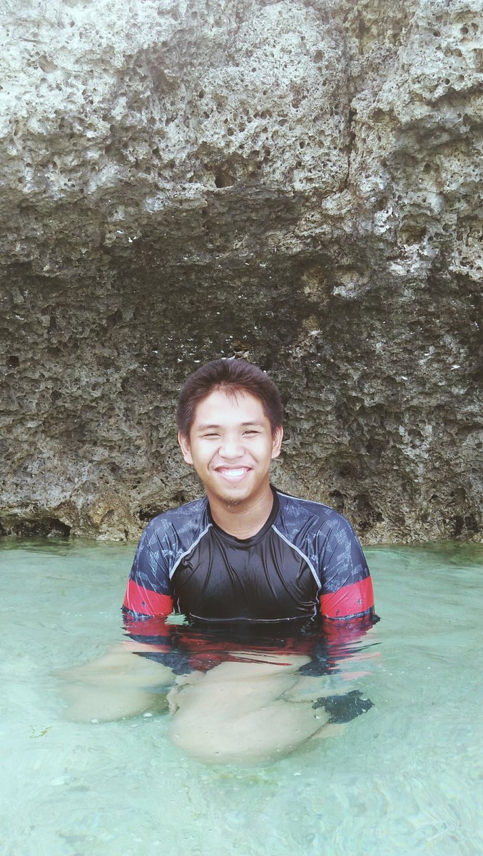 AceBrizo's tweet photo. Don't let others break your day. Just smile!  ☺ https://t.co/MAl3kklzj1