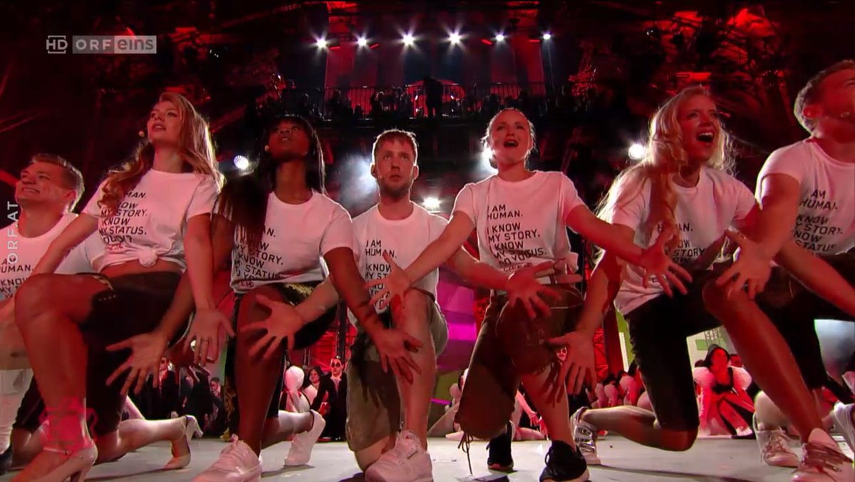 PrintShirt's tweet photo. Der #LifeBall2018! Wieder eine großartige Inszenierung, ein rauschendes Fest und einer wichtigen Message: I know my Story, I know my status! Wir freuen uns, dass wir die Shirts dazu bereitstellen durften. https://t.co/2P3CrgSvkm https://t.co/LVLjKz1Tkk