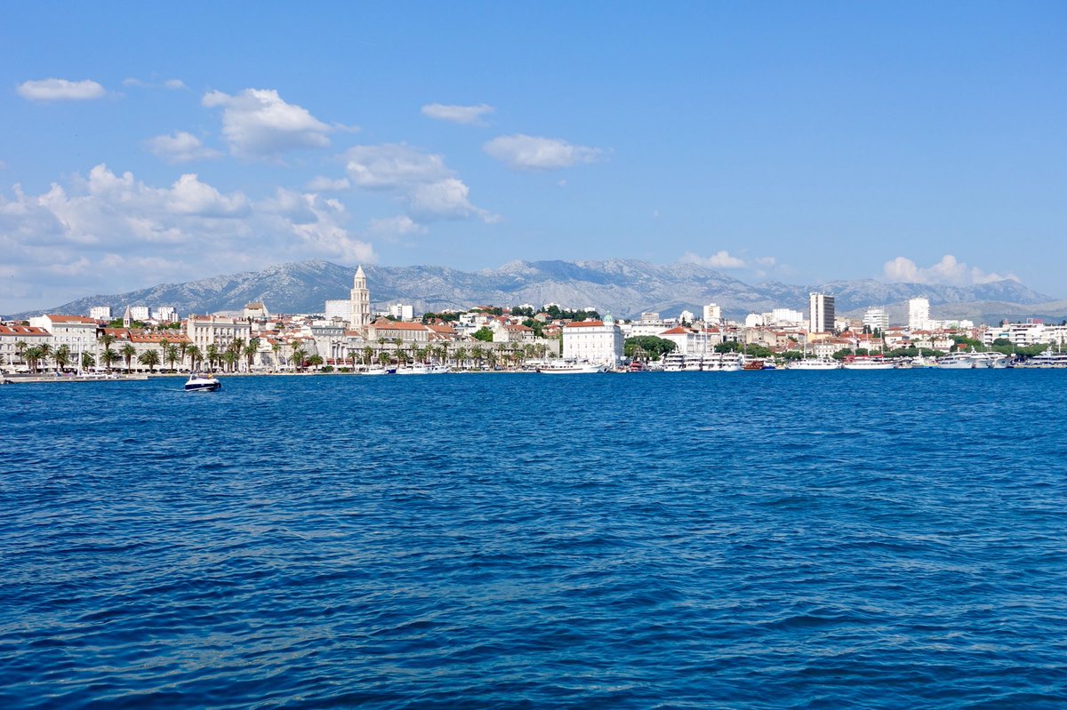 rasmus's tweet photo. Bye bye Split. Fun conference and beautiful city. #shiftdev2018 #shiftsplit https://t.co/QLl5JpB25o