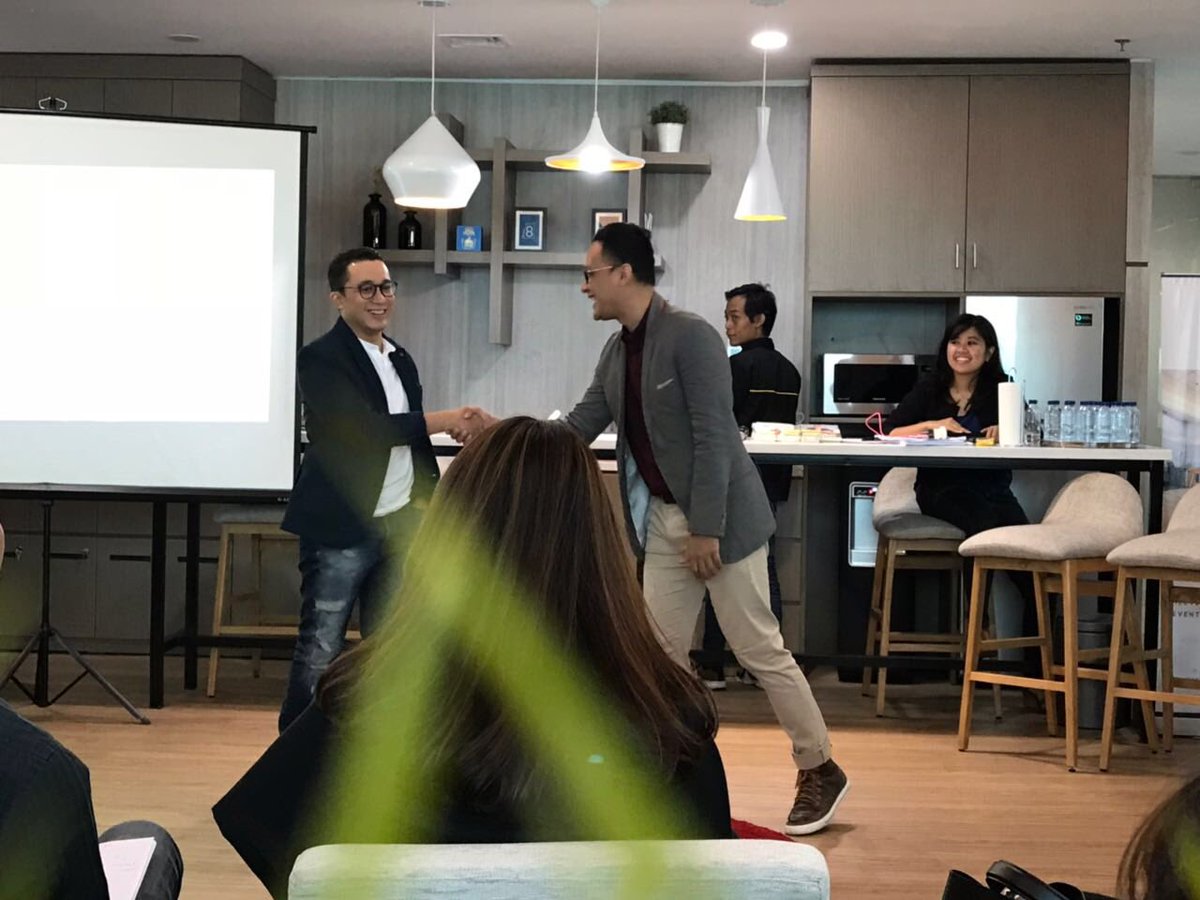 bayuoktara's tweet photo. Dengan berbagai permainan menyenangkan, kami @3SpeakersID ajak kamu utk menguasai kemampuan public speaking. Jadi nunggu apa lagi? Pendaftaran hubungi @PapiPudji di +628158303401 yah.. #threespeakers #indonesiajagobicara #entertraining https://t.co/TDHXsll5Zd