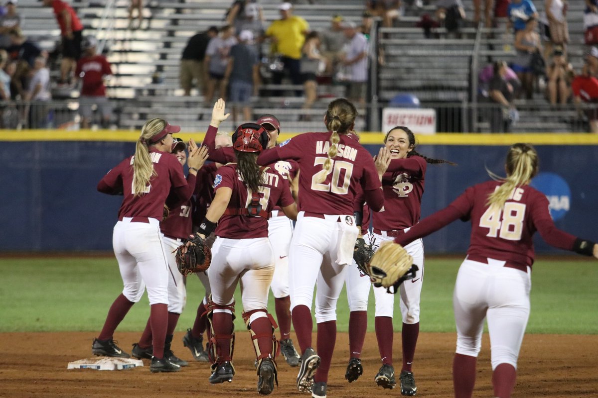 NCAASoftball's tweet photo. Seminoles ➡️ Semifinals

#WCWS https://t.co/sAr3BDx5zo