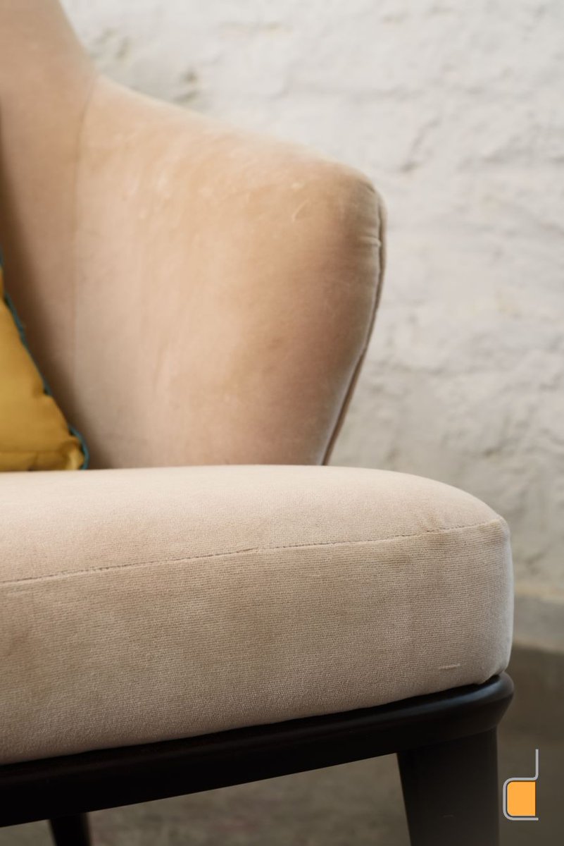 StudioDecube's tweet photo. This #plush #loungechair is the perfect #contemporary addition to any #livingspace. Handcrafted from #Rosewood featuring a #blackfinish and upholstered in #velvet, this #chair is a #musthave! #design #minimal #comfortable #stylish #furnituredesign  #inteiorandhome #newcollection https://t.co/tn9BuxL2EW