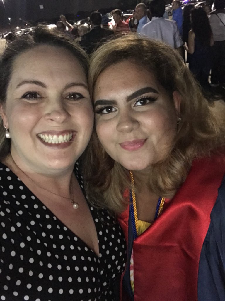 1ZepedaKat's tweet photo. #CySpringsClassof2018! Congratulations!  You are amazing! https://t.co/aA3o07l08I
