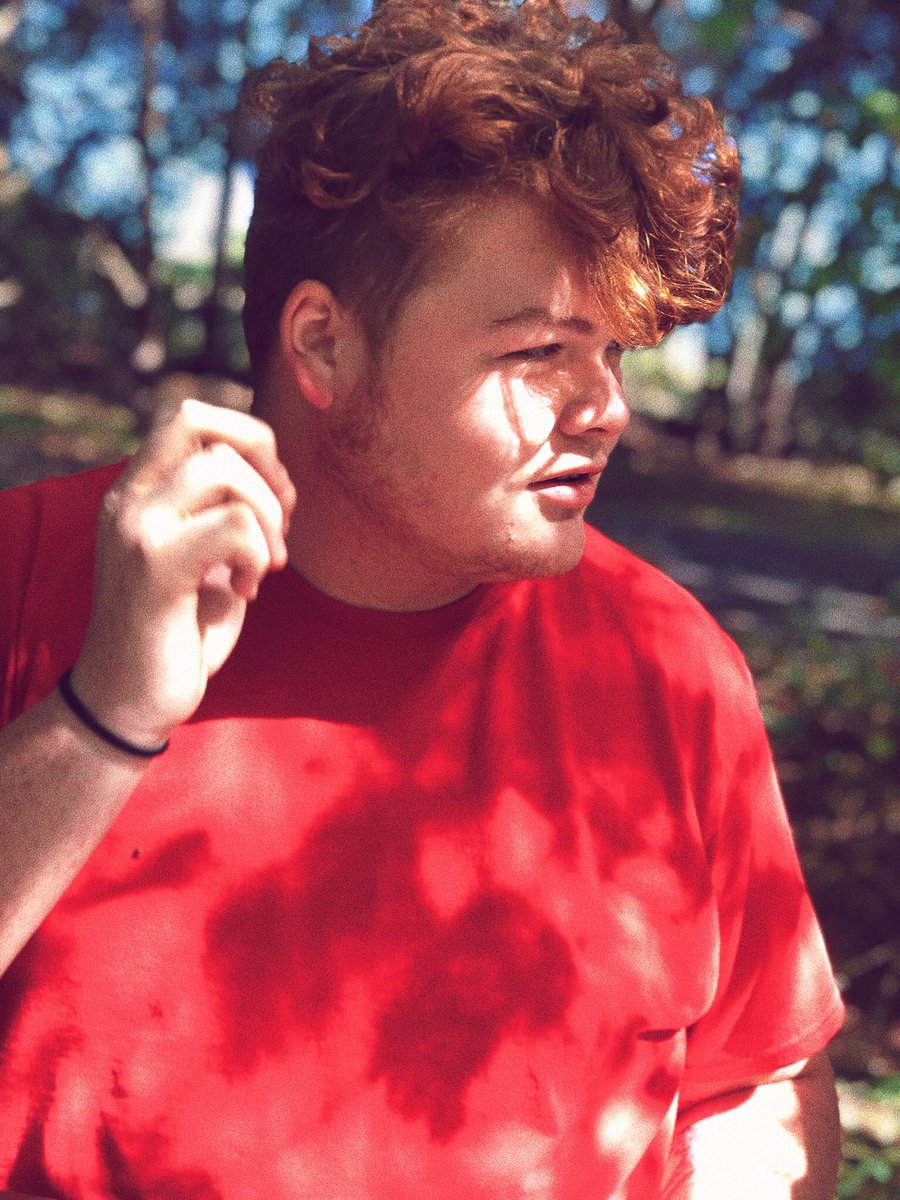 gingerpxpe's tweet photo. Im hella feeling myself! Ima fuckin model #catfish https://t.co/biZda5g8lb
