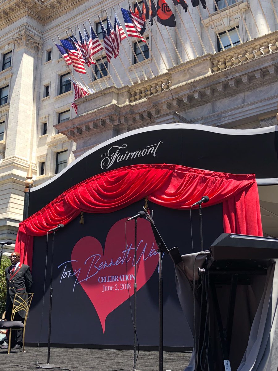 ItalyinSanFran's tweet photo. The legendary @itstonybennett unveiled his honorary street sign #TonyBennettWay in #SanFrancisco today. The ceremony was held in front of the historic @FairmontSF which was where the iconic artist first performed his classic song, "I Left My Heart in SanFrancisco" in 1961. https://t.co/67N3P1Zzmt