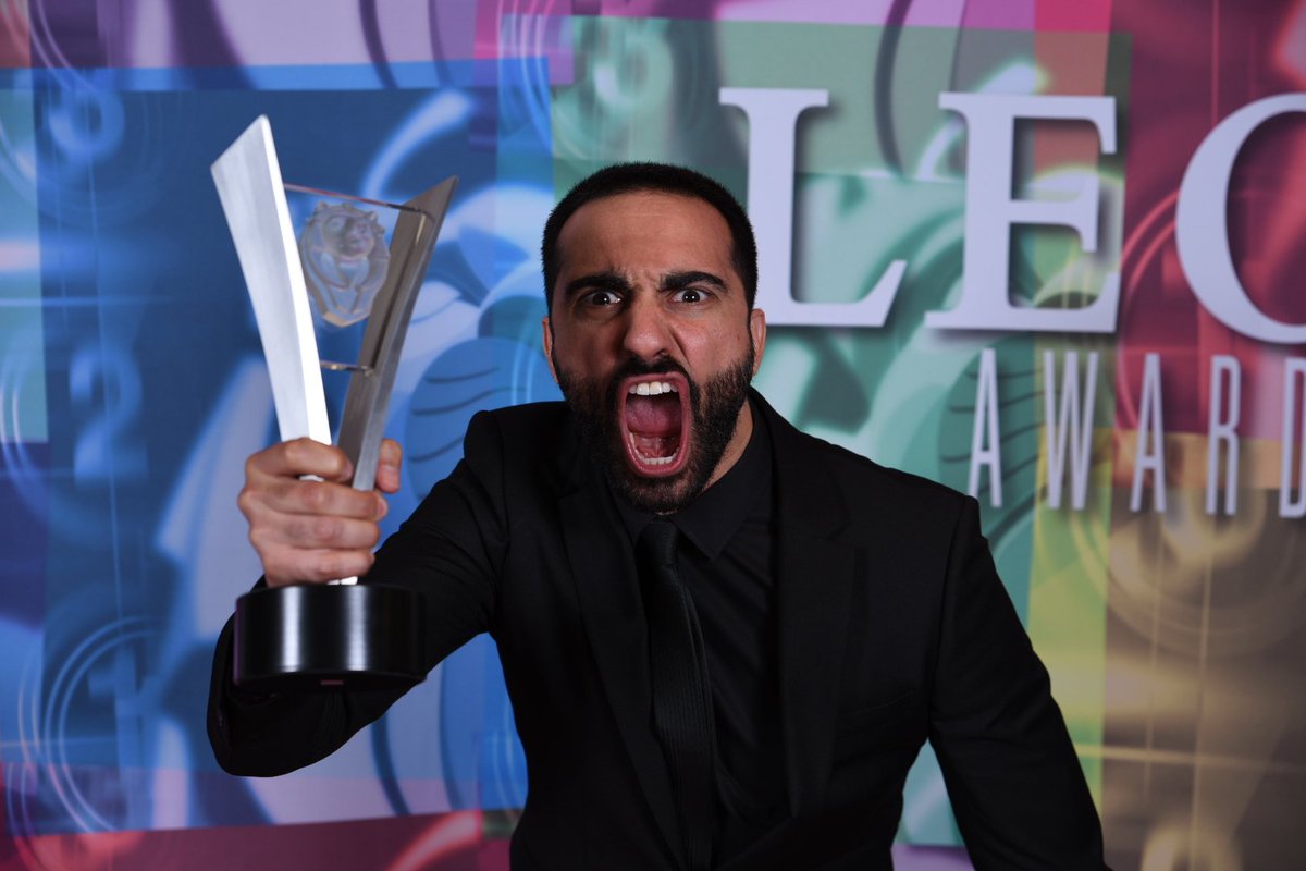 leoawards's tweet photo. This is what a win looks like! @LeeMajdoub https://t.co/FptgJG2Gv9