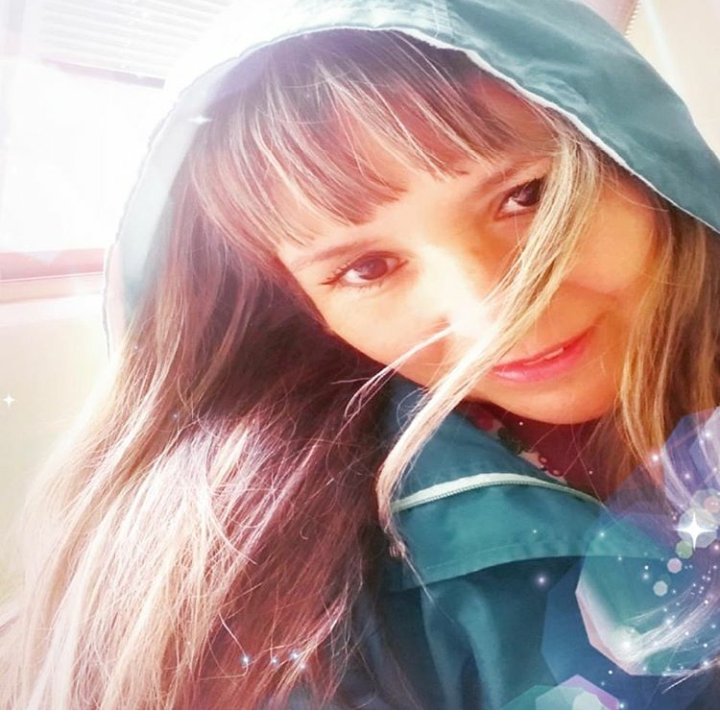 Nikittakgb's tweet photo. Se viene el #invierno y el #Frío yo quiero un  #PeloPantene ahora! https://t.co/JXMvHBJ5Lb