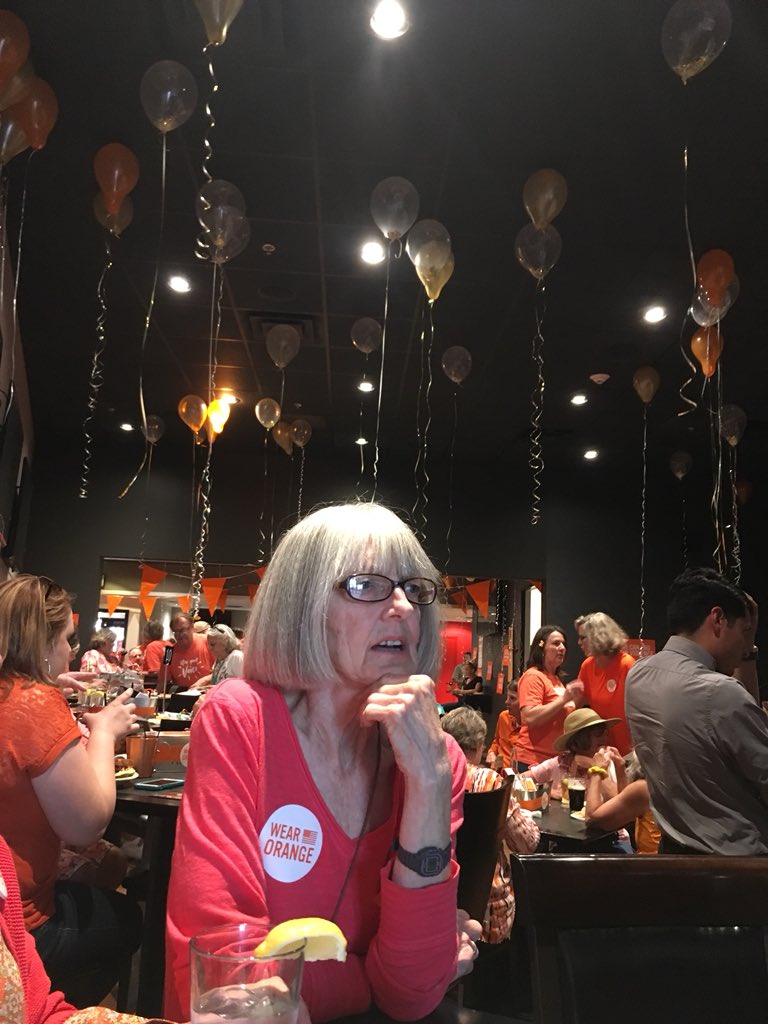 jsmith_ofa's tweet photo. Thanks MOM for a great #WearOrange  event and your on going commitment to #GunSense . Thanks to the ORA Vols who came out in solidarity for a safer community @ofa_nm  @CherylHaase https://t.co/IKCSoHHv8l