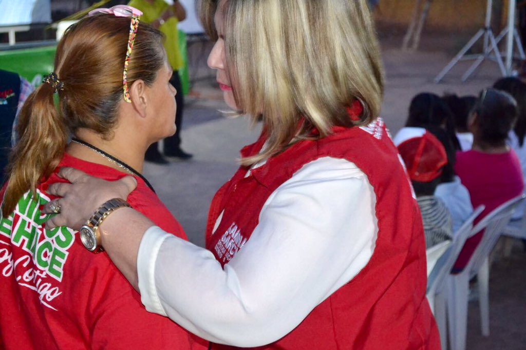 karinagarciaQB's tweet photo. Hoy c/mis amigos del Jesus García sentí la satisfacción d cumplir la palabra. Aun hay mucho x hacer. Gracias x su confianza y cariño. No los defraudare. Como su Diputada, seguirán contando conmigo.Porq lo merecen, porq valen oro. Porq la Costa, también es Caborca. Unidos se hace! https://t.co/50cPjHX7OR