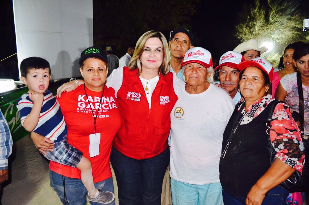 karinagarciaQB's tweet photo. Hoy c/mis amigos del Jesus García sentí la satisfacción d cumplir la palabra. Aun hay mucho x hacer. Gracias x su confianza y cariño. No los defraudare. Como su Diputada, seguirán contando conmigo.Porq lo merecen, porq valen oro. Porq la Costa, también es Caborca. Unidos se hace! https://t.co/50cPjHX7OR