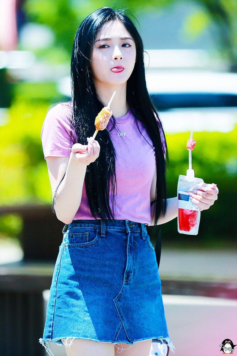 Kay8y_101's tweet photo. 180602 미니 팬미팅
#결경 #프리스틴 #洁琼 #pristin #Kyulkyung https://t.co/vLe9m7y76t