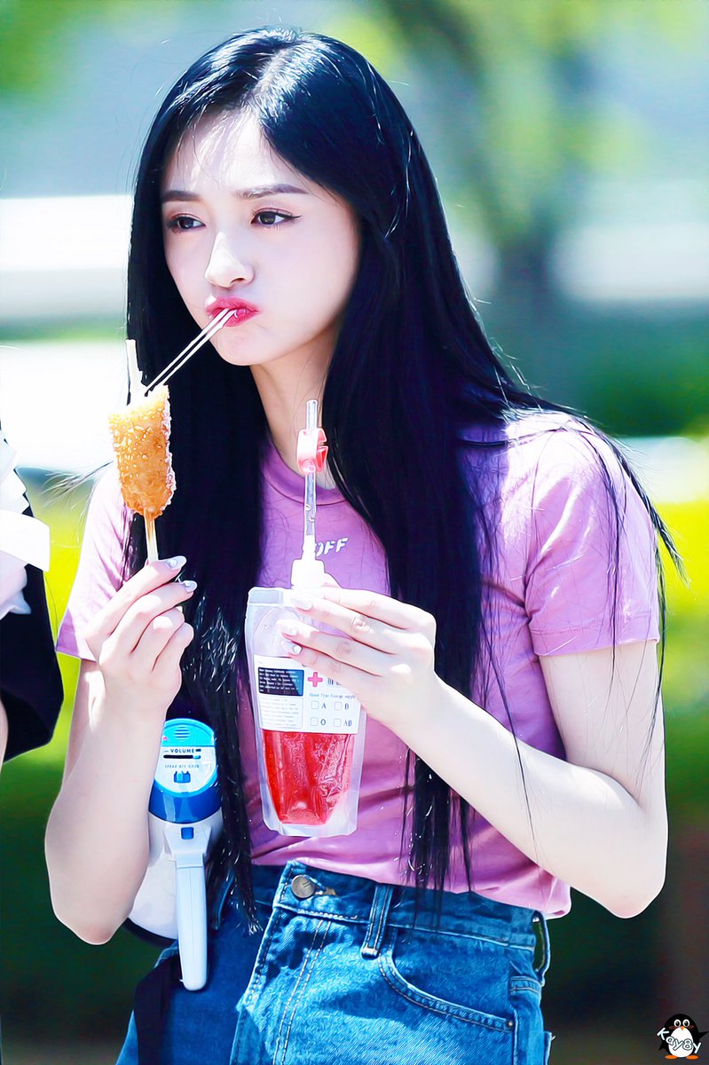 Kay8y_101's tweet photo. 180602 미니 팬미팅
#결경 #프리스틴 #洁琼 #pristin #Kyulkyung https://t.co/vLe9m7y76t