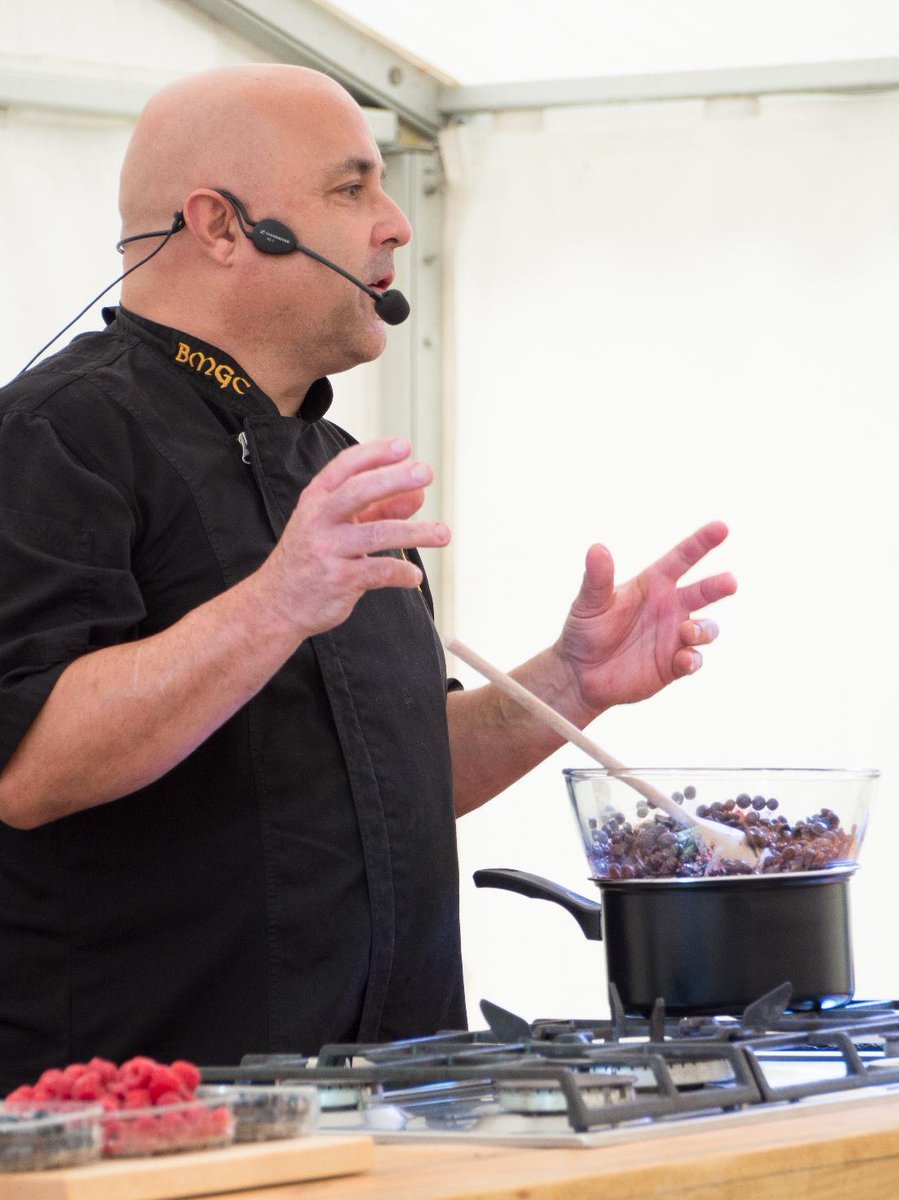 Lots more happening today Chef's Theatre Look and Learn and lots of fun in the sun in the Children's Quarter. Tickets available at the door. #MonshireFoodFes #DeanWye