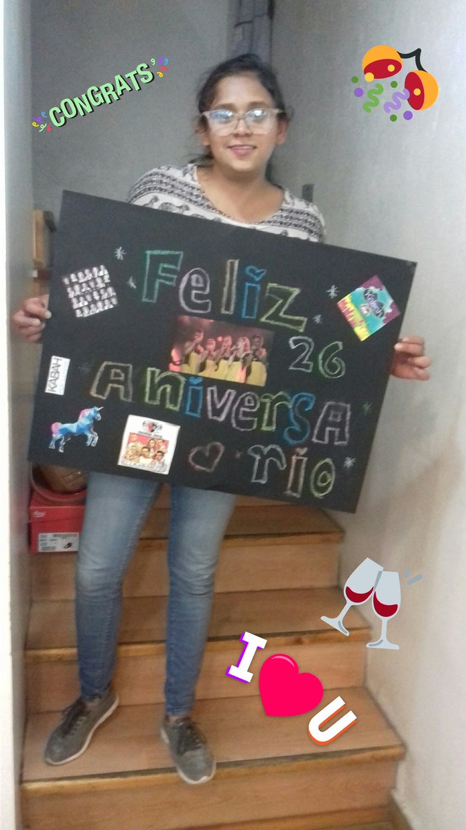 Meiarr19's tweet photo. mis @kabah_oficial feliz  aniversario yea les deseo mucho exitó gracias x regalarnos lo mejor de ustedes,x entregar cuerpo y alma al publico por ser geniales los quiero mucho ❤ #Kabah26 @sergioofarrill @Federicaq @Rene_Ortiz @DanielaMagun @apioquijano https://t.co/cMdgKWvoSV
