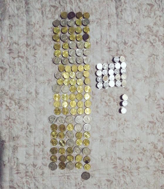 naimifaris's tweet photo. Babe’s Sunday activity includes counting his coins from his piggy bank for mas kahwin haish i cannot lah CAIR LAH LIKE DISS 😍🤤 https://t.co/UfHsxmes4E