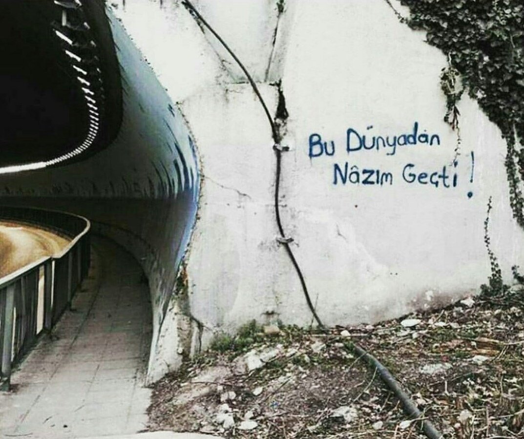 Gogebakalimmm's tweet photo. Bu dünyadan Nâzım geçti!

Dünyaca ünlü Türk şairi Nâzım Hikmet Ran'ı vefatının 55. yıl dönümünde saygı, sevgi ve özlemle anıyoruz. 

#NazımHikmet https://t.co/kbukt0Kk74