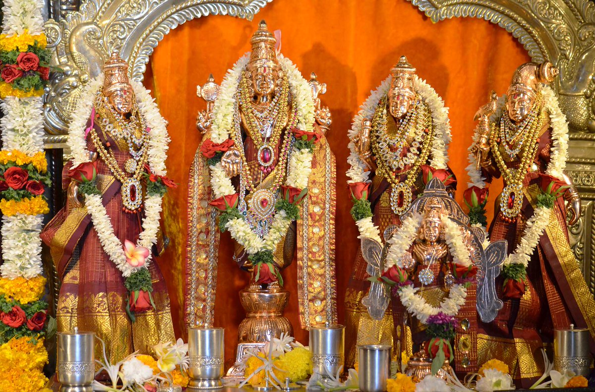 ISKCONPune's tweet photo. #ISKCONNVCC #ISKCONPUNE #DailyDarshan #03th #June #All #Mix#Photos
For more #Krishna Photos: https://t.co/QQnZUBIn6k …
Temple Timings https://t.co/qb3IYoWWnF … https://t.co/WCRnzWrPb7