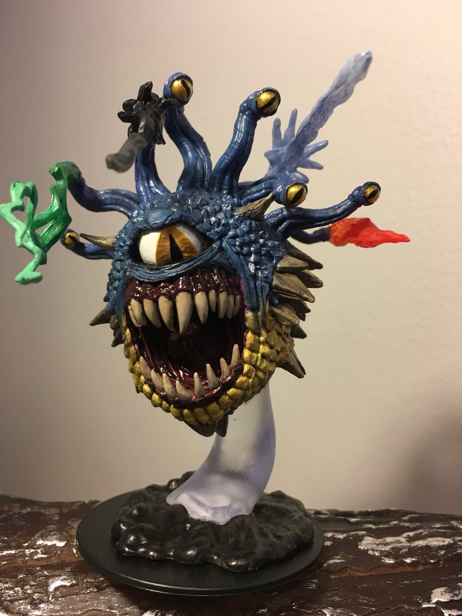 that_elf_girl's tweet photo. Super happy with how my beholder turned out 😍 #dnd #beholder #HappyLittleMinis https://t.co/1AajpuL88W
