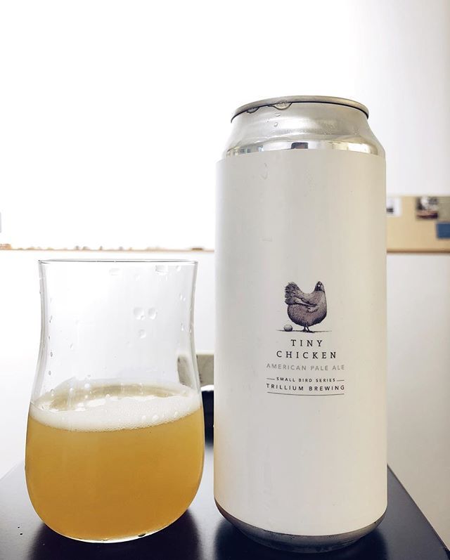 yyq123's tweet image. #beer #trilliumbrewing #tinychicken 柑橘桃子的水果风味非常怡人
酒体呈浑浊金属色泽
泡沫绵密细腻 但消散较快
触感清新干脆
同时也略显单薄 缺乏层次感
一如干净内敛的酒标
整体也是空灵素雅的调性 ift.tt/2LhVjh1