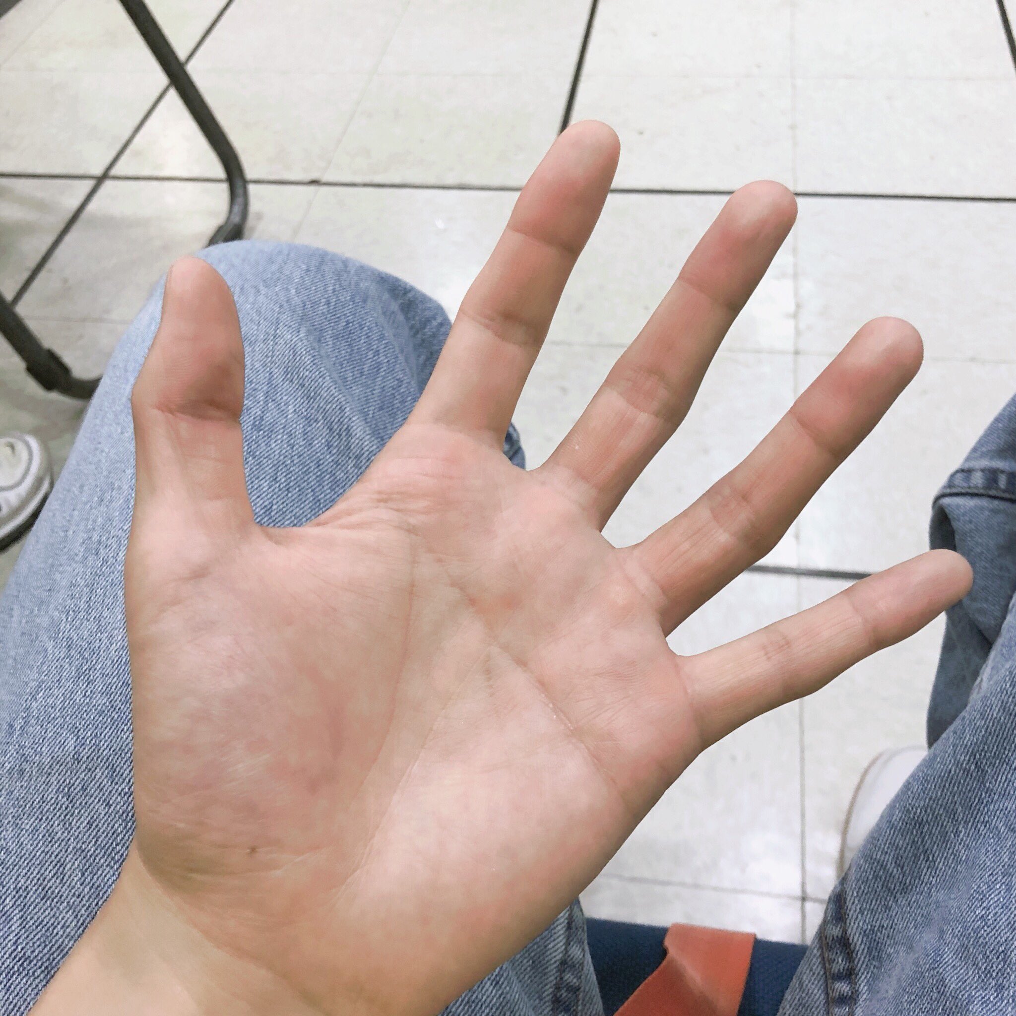 りえっぺ ナムジュンの手相はますかけ線 つかんだ運は絶対に放さないと言われ大変縁起の良い手相 天下取りの相とも呼ばれ 人の上に立ちリーダーシップを発揮する人が多い 大器晩成と言われるが 両手ともマスカケ線を持つ激レアなナムジュンは運も2倍