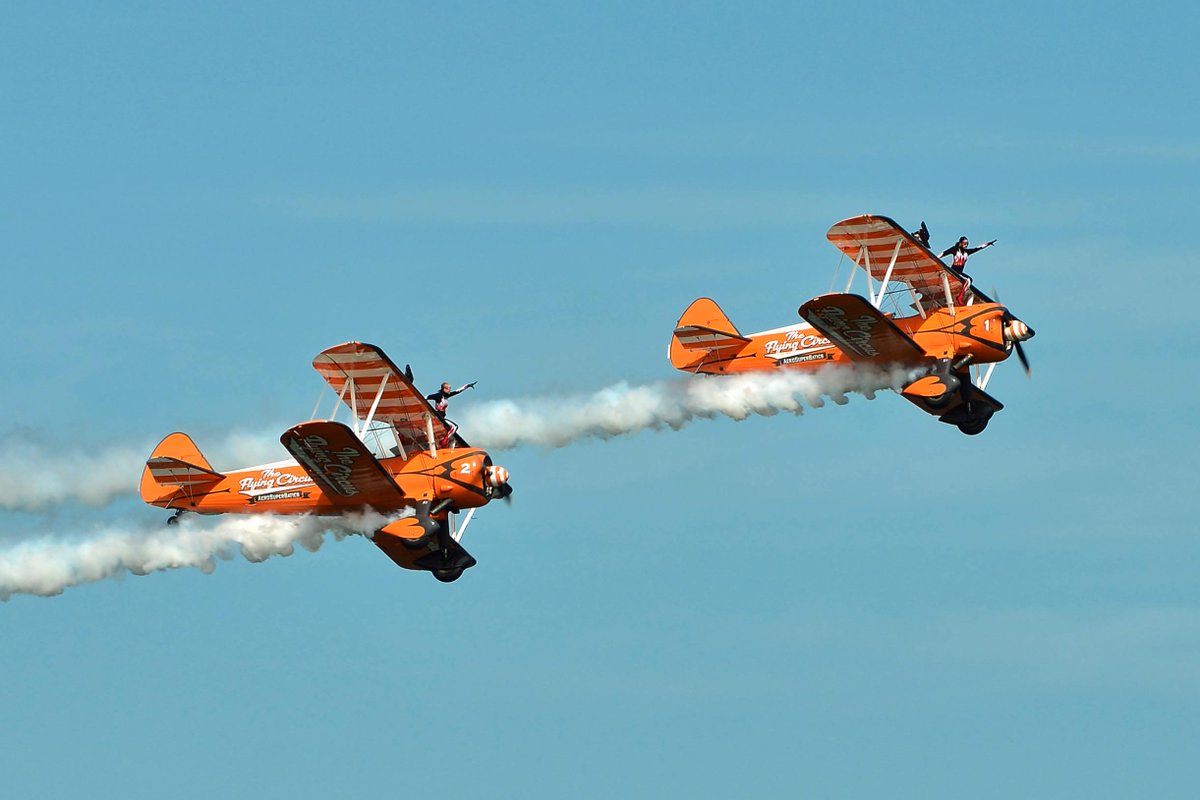 simplyroka's tweet photo. Hats off to these brave girls. If you wish to see them, make your way to @TorbayAirshow. Self taken shot from yesterday. Come admire the skills of some amazing pilots. #airshow #planes #planespotters #planelovers #planestunts #planespotting #torbay #paignton https://t.co/cCuoDyKuq8