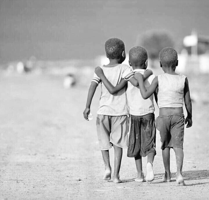 LeslieZither's tweet image. #lesson1: if you want to go far go together.