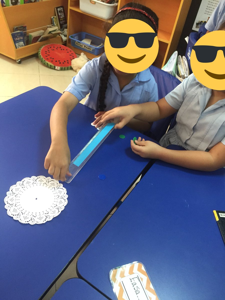 thurlowleanne's tweet image. Bringing back the classics! Tiddlywinks! Integrating inquiry #HWOO with #pypmaths (measurement) and language (writing and reading instructions). Fun! #ibpyp