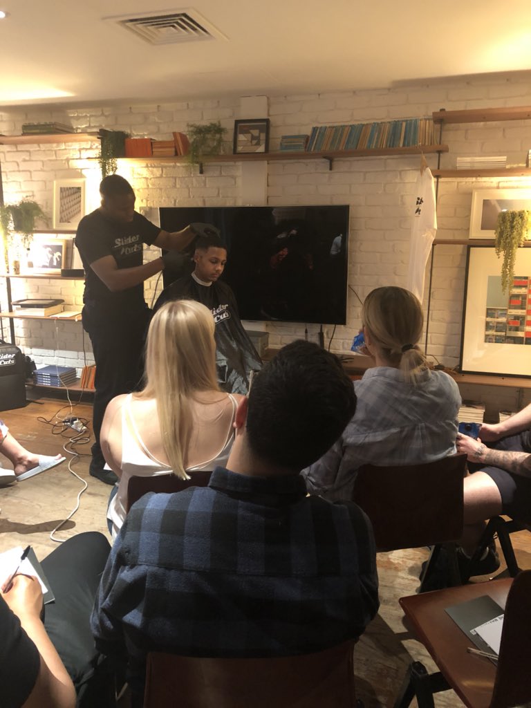 SliderCuts's tweet photo. The morning is focused on barbering, featuring a tutorial haircut.
Model: @Taperren1
#SliderCutsMasterclass #SliderCuts https://t.co/Jlx0KPfrn8