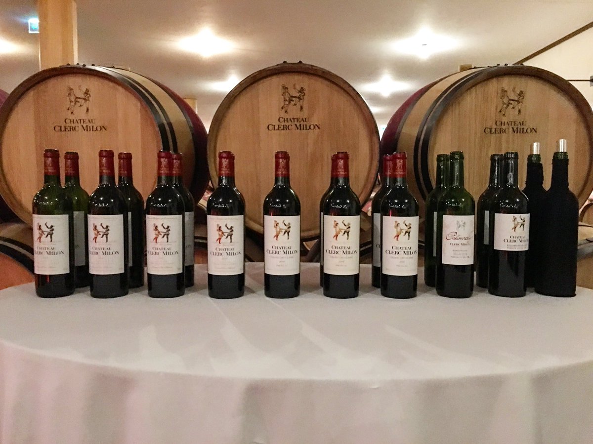creativefabien's tweet photo. Beautiful vertical tasting of #ClercMilon from 2009 until the barrel samples of 2017 😍 pretty impressed to see all the “haute couture” job done along the years in this Grand Cru Classé of #Pauillac 🍷 a real bargain for #winelover 😘 #wine #travel #Bordeaux #millesimaba2018 https://t.co/zxnxu6VjHn